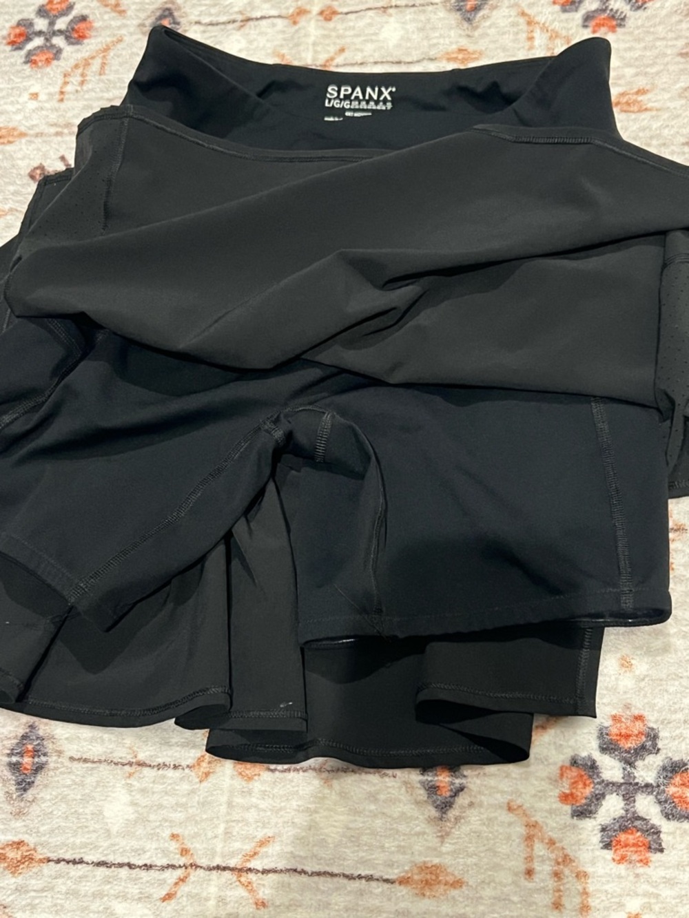 SPANX women’s - get moving active skort with  black with side detail -large - Picture 2 of 3